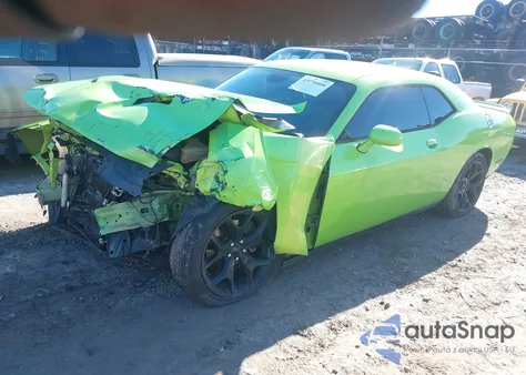 2015 Dodge Challenger R/T Plus z USA, uszkodzony, nr VIN 2C3CDZBT4FH708368